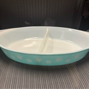 Vintage Pyrex Casserole Dish - Turquoise Snowflake Divided Oval